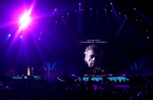 VIDEO | Así fue el cuestionado anti homenaje a Nicanor Parra durante la quinta noche de Viña 2018