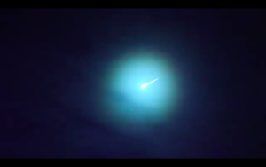 VIDEOS | El momento exacto en que particular fenómeno iluminó el cielo de Antofagasta