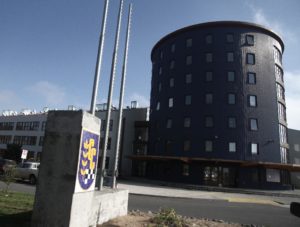 Colegio de Chillán anuncia que instará baños mixtos para estudiantes trans