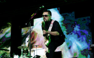 VIDEO | Los 4 minutos de funa pública de Chancho en Piedra al Chino Ríos en pleno Festival de Dichato