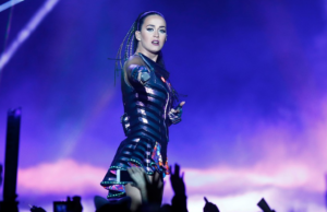 Independentistas de Cataluña están enfurecidos con Katy Perry por esta foto