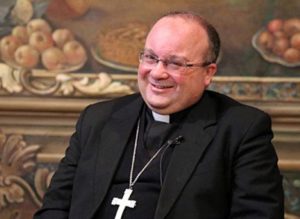 Arzobispo Charles Scicluna ya está en Chile y se reunirá con víctimas de Karadima por caso Barros