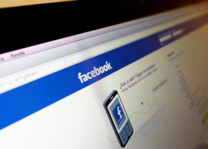Facebook confirmó que también accede a datos de usuarios que no ocupan la red social