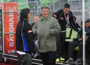 Claudio Borghi barrió el piso con Sampaoli: 