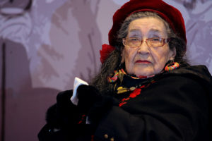 Gobierno anuncia conmemoración del centenario de Margot Loyola durante 2018