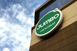 La explicación de Carabineros sobre por qué detuvo a anciano durante horas tras olvidar pagar 4 limones en el Jumbo