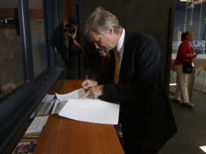 Este es el mail de Kast a nuevos parlamentarios advirtiendo que los fiscalizará para que no contraten familiares