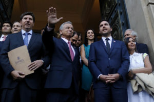 Ministro de Hacienda confirma ajuste fiscal ante déficit económico