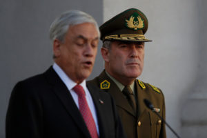 Piñera nombra a Hermes Soto como general director de Carabineros y descabeza todo el alto mando