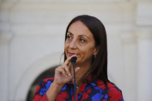 Ministra Cecilia Pérez inicia fase de consulta y encarga tres encuestas