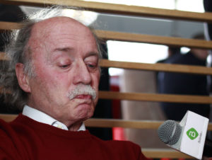 VIDEO | Agente español de Bolivia se emociona al defender la demanda marítima