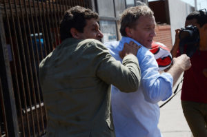 La trastienda del polémico post de Facebook sobre José Antonio Kast que el Frente Amplio borró