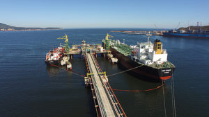 Armada certifica operación de Terminal Marítimo de ENAP en Bahía San Vicente