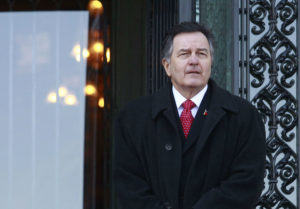 VIDEO | Canciller Ampuero muestra su experiencia diplomática: 