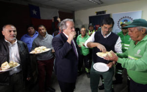 FOTOS l El primer día de los ministros de Piñera en sus nuevos cargos