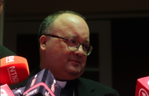 Scicluna no entrevistó a Karadima en investigación por caso Barros