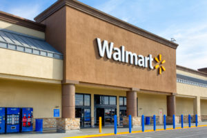 Walmart aumenta la edad mínima para comprar armas en Estados Unidos