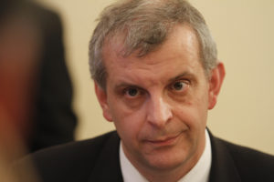 Jorge Abbott nombra a Xavier Armendáriz como nuevo fiscal regional metropolitano Centro Norte