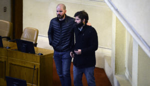 Boric y Jackson envían tarjetitas de invitación para celebrar el 