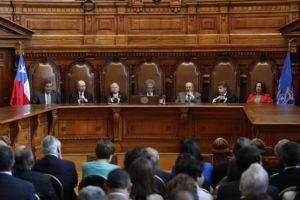 Ministros de la Corte Suprema rechazan declaraciones de Hernán Larraín y descartan inclinación política de jueces