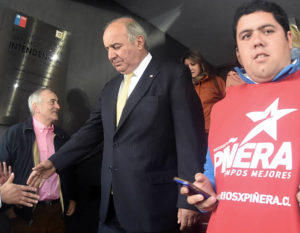 Intendente de La Araucanía invocará Ley Antiterrorista por ataque incendiario que dejó 16 camiones quemados