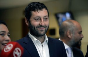 Diputados UDI presentan proyecto para enviar a prisión a quienes contagien VIH