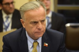 Ministro de Salud aclara cifra de mortalidad de VIH: Chile está muy por debajo del promedio