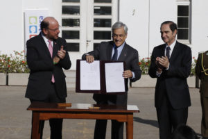 Piñera aumenta fondos a colaboradores del Sename y critica a quienes se restaron de Comisión por la Infancia