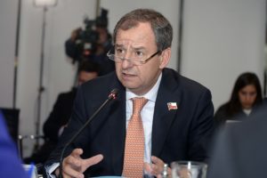 Ministro Varela: “Queremos nivelar la cancha y por eso el Gobierno ha decidido invertir en la educación técnico profesional”