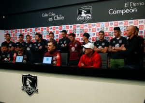 Voltereta monumental: plantel de Colo Colo revirtió la renuncia de Pablo Guede