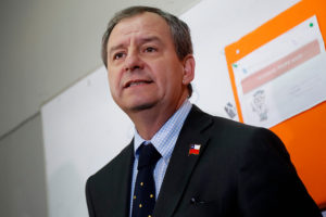Ministro Varela a dueños de colegios: 