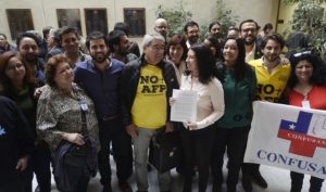 Reforma al TC: Frente Amplio presenta primer proyecto como bloque y pide urgencia al Gobierno