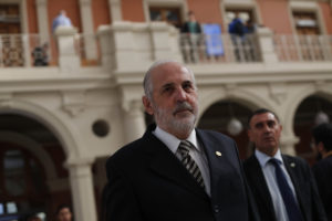 Fiscalía solicitará a Contraloría antecedentes por sobresueldos en Carabineros, FF.AA. y la PDI