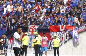 VIDEO | Su cara lo dice todo: reacción de trabajador del CDF por gol de Paredes a Herrera se transforma en el viral del Superclásico