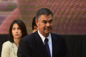 Manuel José Ossandón se suma a críticas a ministro Varela: 