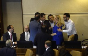 VIDEO | El momento exacto cuando Pamela Jiles encara a diputado Urrutia por tildar de 