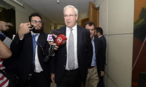 VIDEO | Diputado Urrutia cae aún más bajo y acusa golpes de Pamela Jiles: 