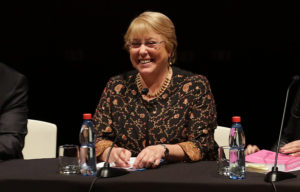 Michelle Bachelet será condecorada por su aporte a la educación en Latinoamérica