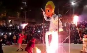 Jorge Sharp y muñeco de Kast: 