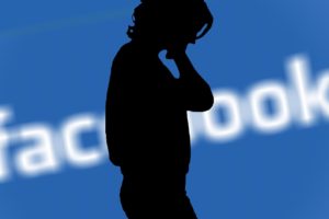 No sólo Cambridge Analytica: así puedes ver qué compañías tienen tus datos gracias a Facebook