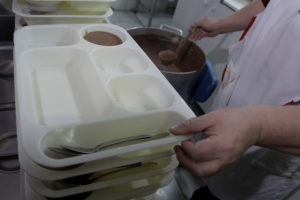 Junaeb suspende colaciones en tres liceos por falta de infraestructura