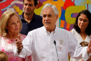 Piñera compromete incluir medidas de Bachelet en nuevo Acuerdo Nacional para la Infancia