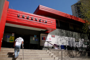 Minsal: médico acusado de violencia intrafamiliar no asumirá dirección de ex Posta Central