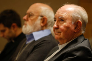 Errázuriz está en duda para la reunión de obispos chilenos con el Papa Francisco