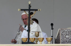 La decisión queda en manos del Papa: obispos aclaran que seguirán en sus funciones pese a haber presentado su renuncia