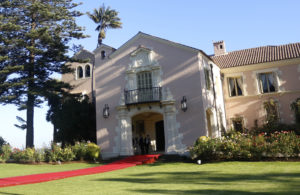 Presidencia autorizó compra de un televisor de $8,5 millones para Cerro Castillo