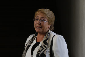 Bachelet publica caricatura de ella misma como Princesa Leia: defiende su legado 