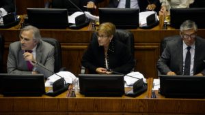 Senadora UDI contrata como jefa de gabinete a condenada en el caso Corpesca