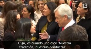 El momento en que Cariola y Vallejo le dedican un par de palabras a Piñera por hablar de 