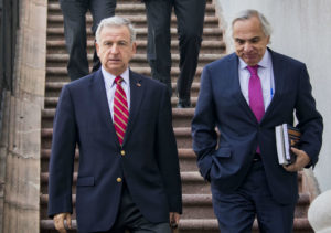 Andrés Chadwick se anotó con flor broma a Felipe Larraín por su viaje a Harvard en pleno comité político
